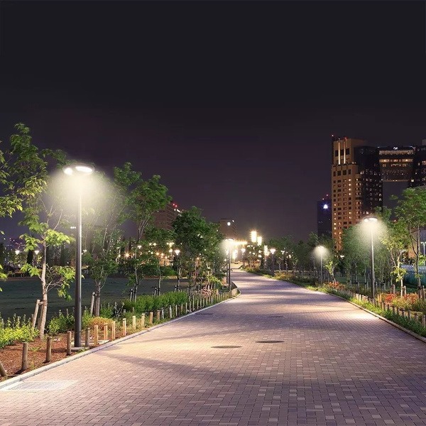 Ozdobny słup oświetleniowy RetroPole PRO 4m czarny