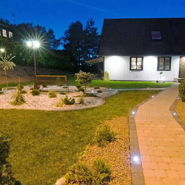 Stojąca lampa ogrodowa podwójna VT-847 czarna